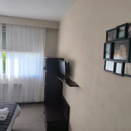 Adonis Lyon Est Artys Hotel 3*