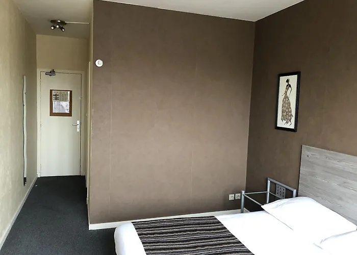 Szálloda Adonis Lyon Est Artys 3*