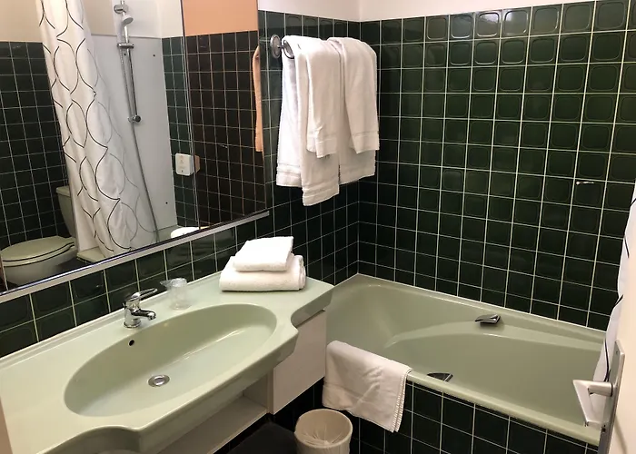Szálloda Adonis Lyon Est Artys 3*
