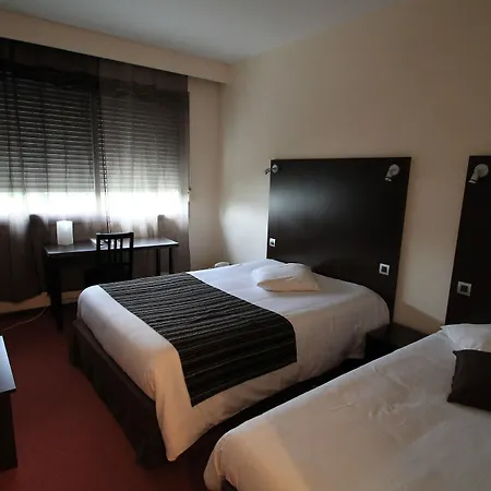Adonis Lyon Est Artys Hotel 3*