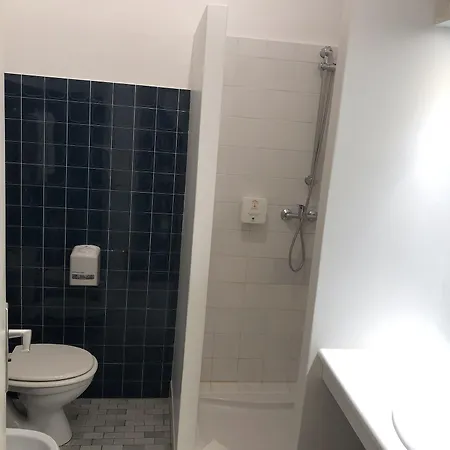 Adonis Lyon Est Artys Hotel 3*