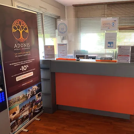 Adonis Lyon Est Artys 3*