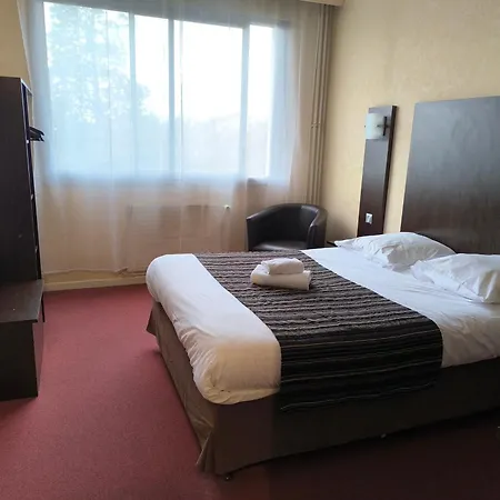 Adonis Lyon Est Artys Hotel Saint-Priest-en-Jarez