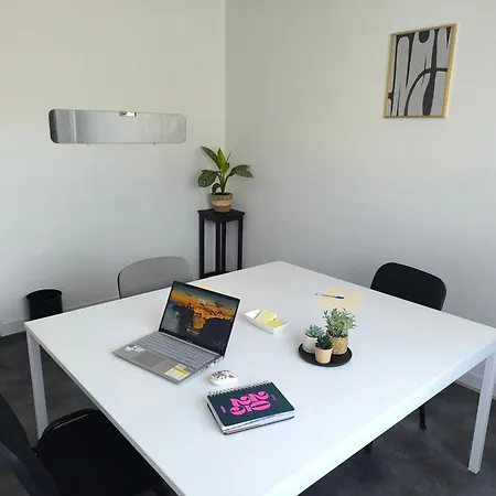 Adonis Lyon Est Artys 3*