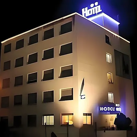 Adonis Lyon Est Artys Hotel