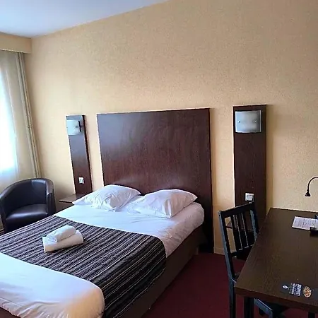 Adonis Lyon Est Artys Hotel Saint-Priest-en-Jarez