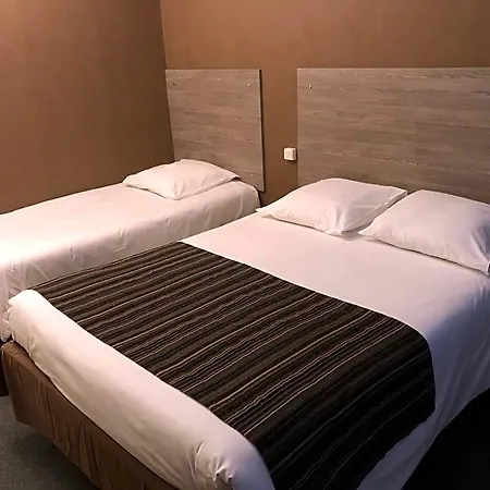 Adonis Lyon Est Artys Hotel Saint-Priest-en-Jarez