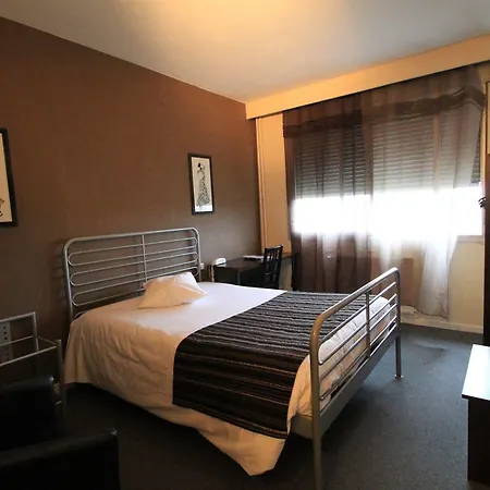 Adonis Lyon Est Artys Hotel Saint-Priest-en-Jarez